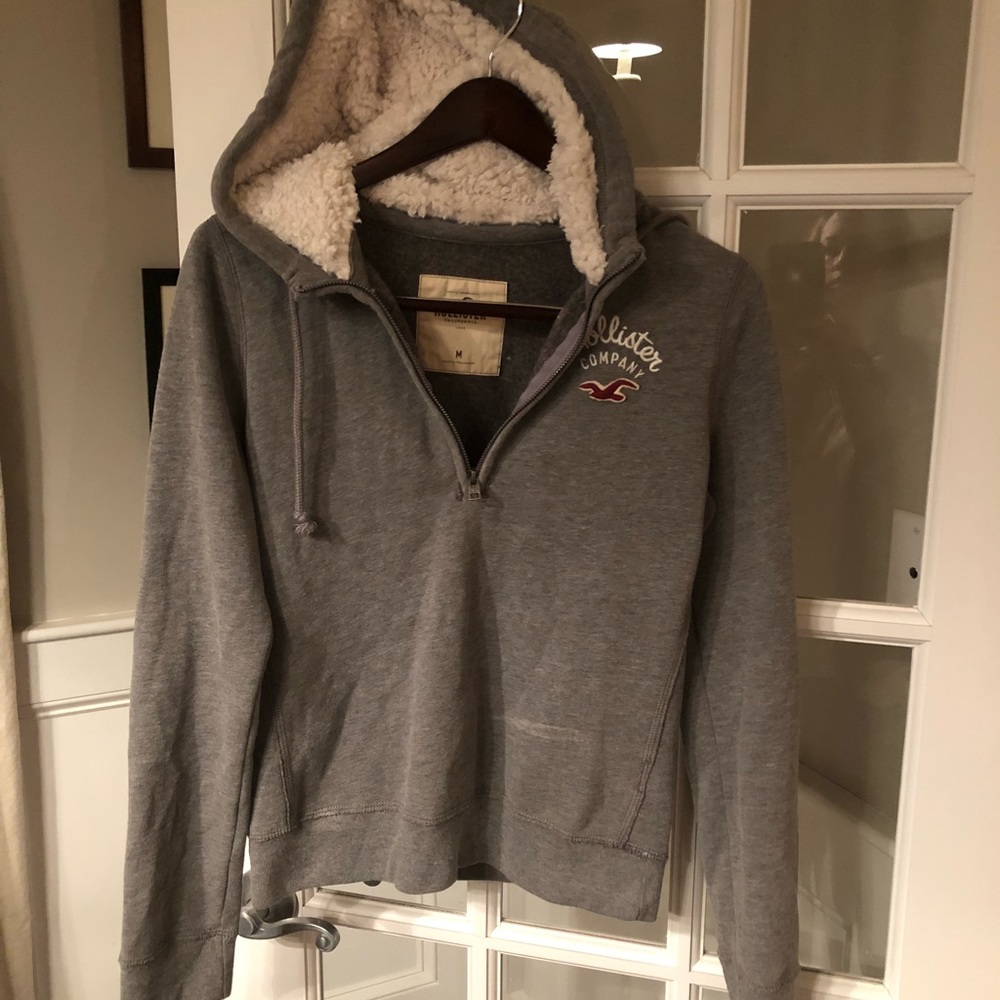 Hollister quarter zip